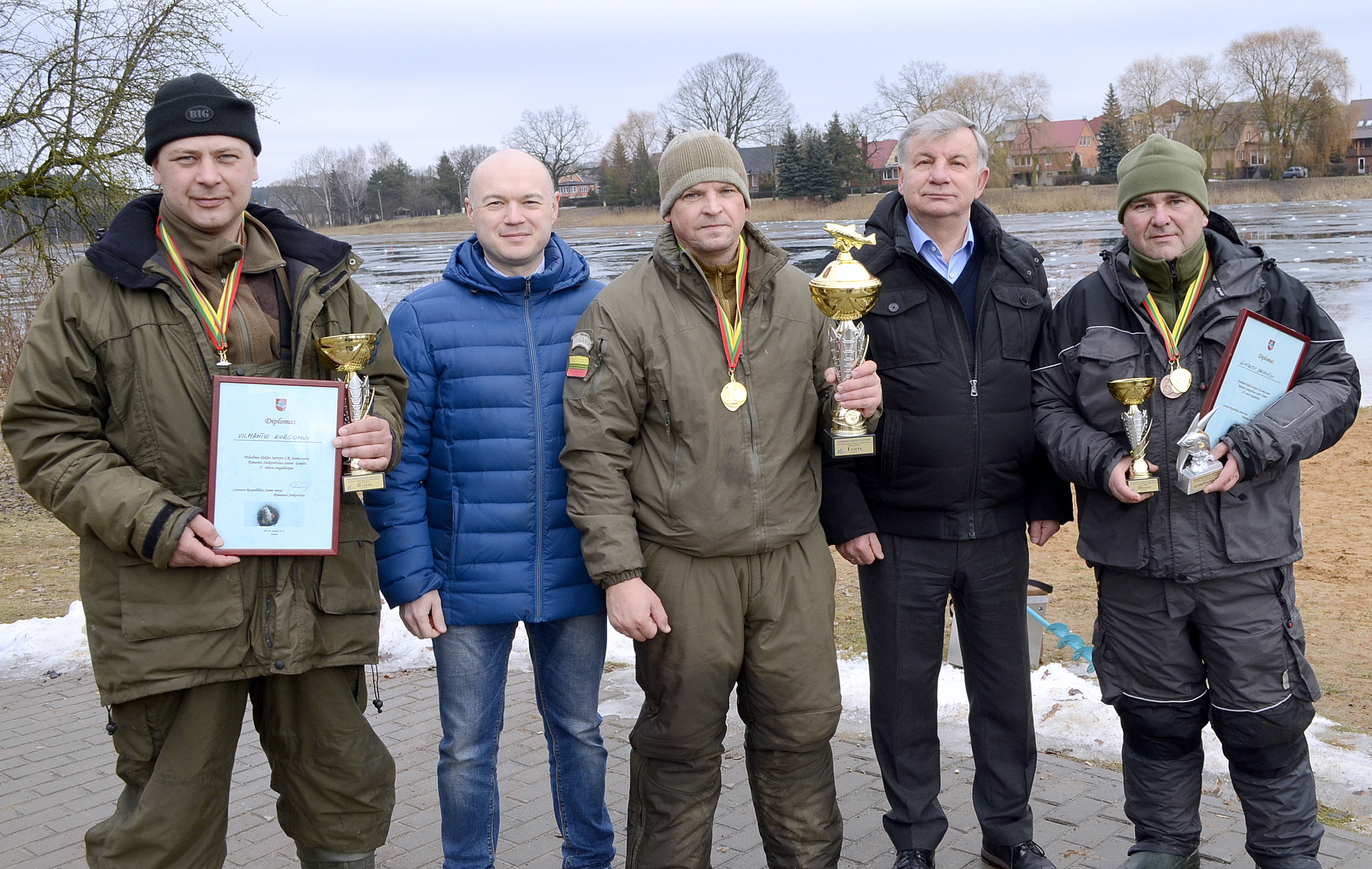Poledinės žūklės varžybose – solidus laimikis